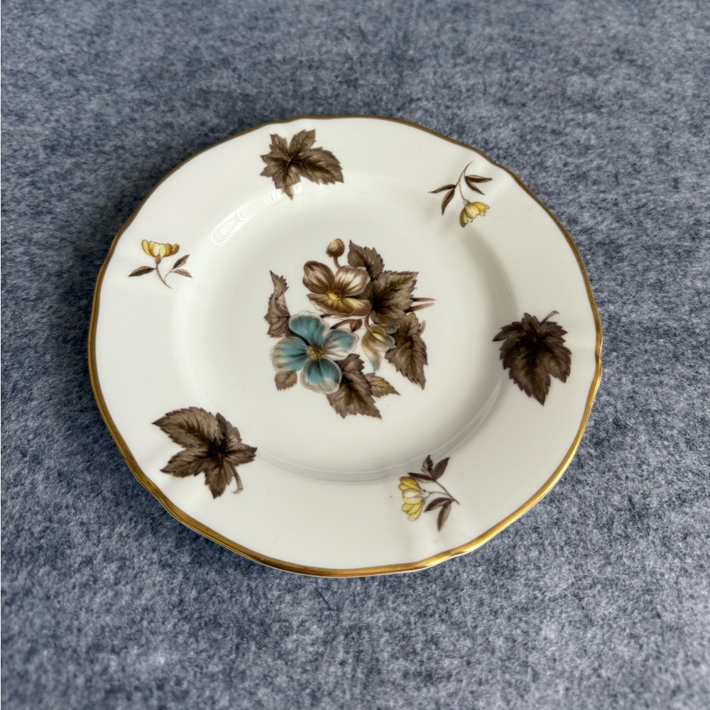 Vintage Royal Worcester Dorchester Gold 6” Bread and Butter Plate